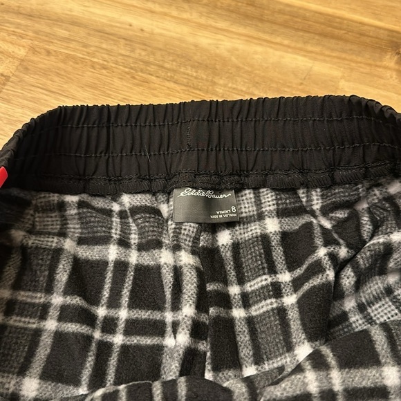 EDDIE BAUER ⭐️   fleece lined pants NWT - Picture 5 of 6